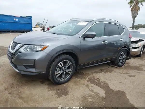 5N1AT2MVXKC815056 2019 NISSAN ROGUE - Image 2