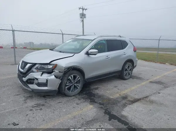 5N1AT2MVXKC820337 2019 NISSAN ROGUE - Image 2