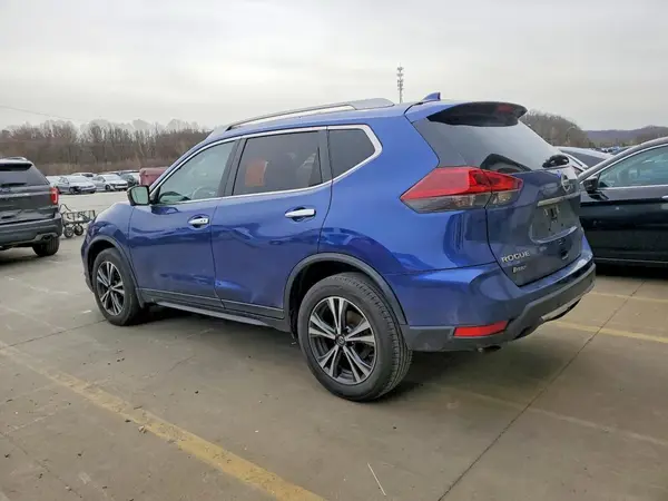 5N1AT2MVXKC825733 2019 NISSAN ROGUE - Image 2