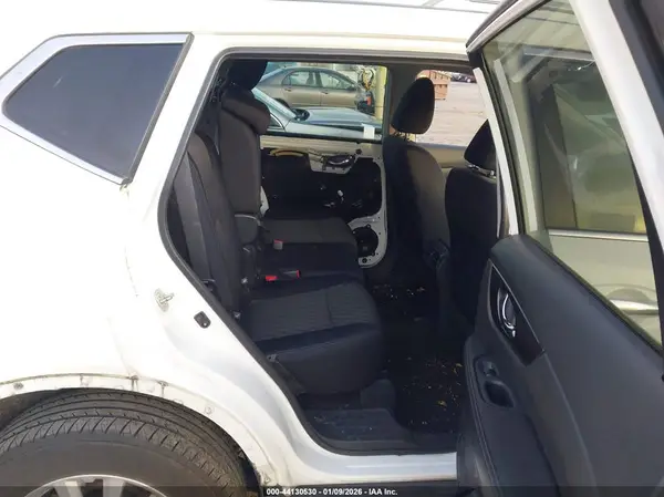 5N1AT2MVXKC839826 2019 NISSAN ROGUE - Image 8