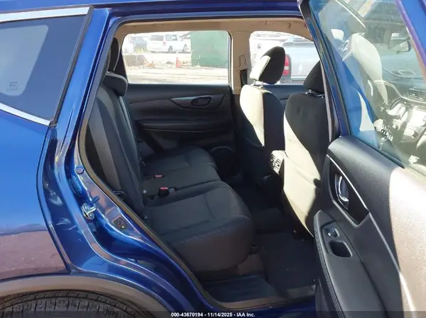 5N1AT2MVXKC842161 2019 NISSAN ROGUE - Image 8