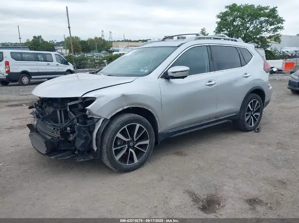 5N1AT2MVXLC765437 2020 NISSAN ROGUE - Image 2