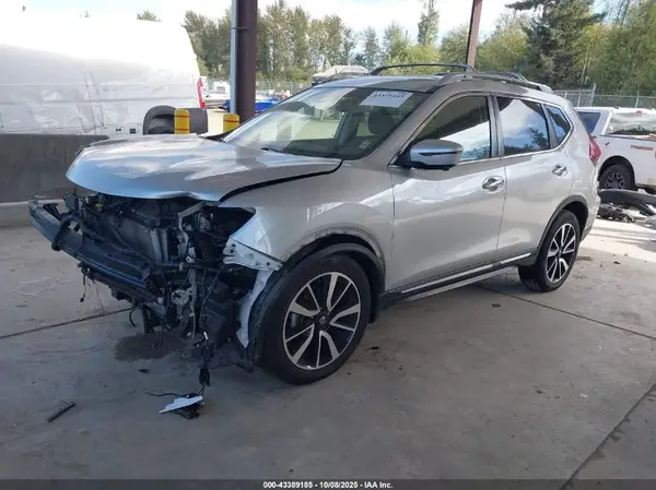 5N1AT2MVXLC770587 2020 NISSAN ROGUE - Image 2