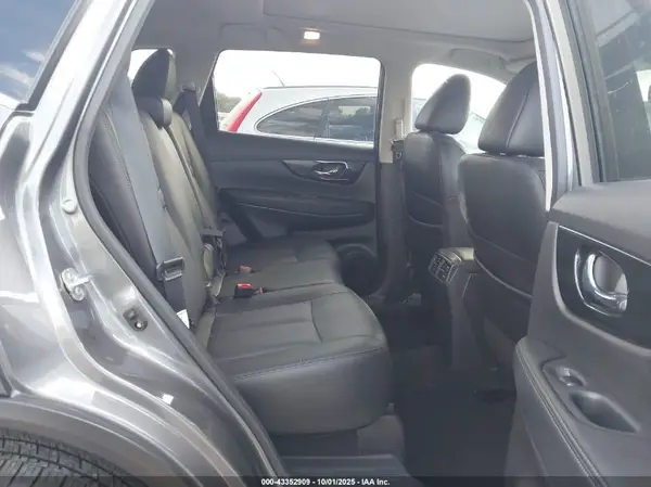 5N1AT2MVXLC771464 2020 NISSAN ROGUE - Image 8