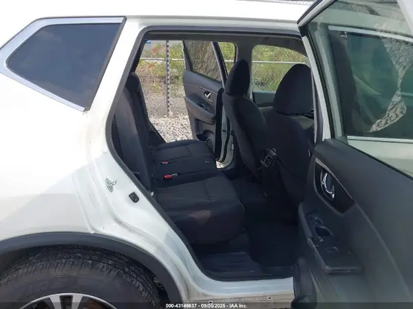 5N1AT2MVXLC792945 2020 NISSAN ROGUE - Image 8
