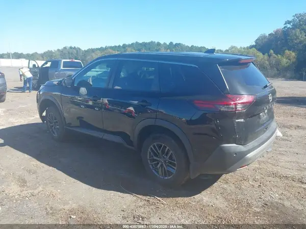 5N1AT3AA0NC687261 2022 NISSAN ROGUE - Image 2