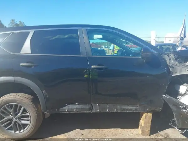 5N1AT3AA0NC687261 2022 NISSAN ROGUE - Image 8