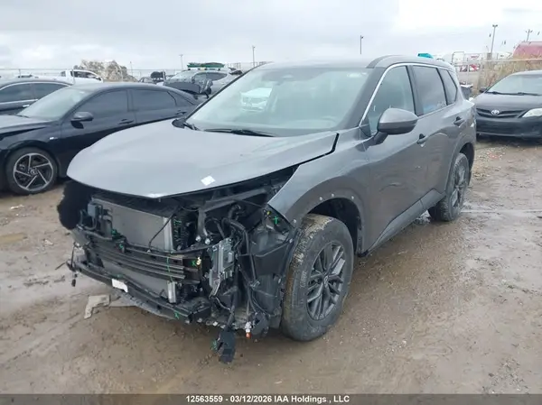 5N1AT3AA1NC677676 2022 NISSAN ROGUE - Image 2