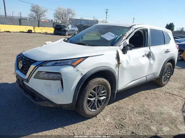 5N1AT3AA2MC799817 2021 NISSAN ROGUE - Image 2
