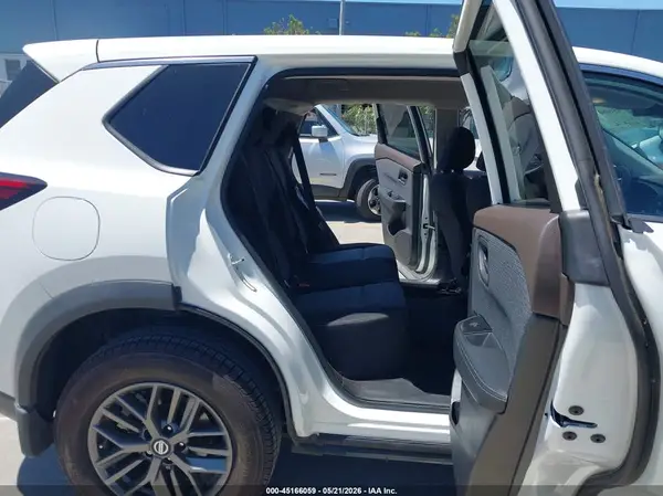 5N1AT3AA3MC748570 2021 NISSAN ROGUE - Image 8