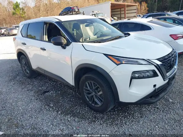 5N1AT3AA4MC767645 2021 NISSAN ROGUE - Image 1