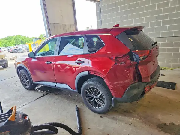 5N1AT3AA4MC805570 2021 NISSAN ROGUE - Image 2