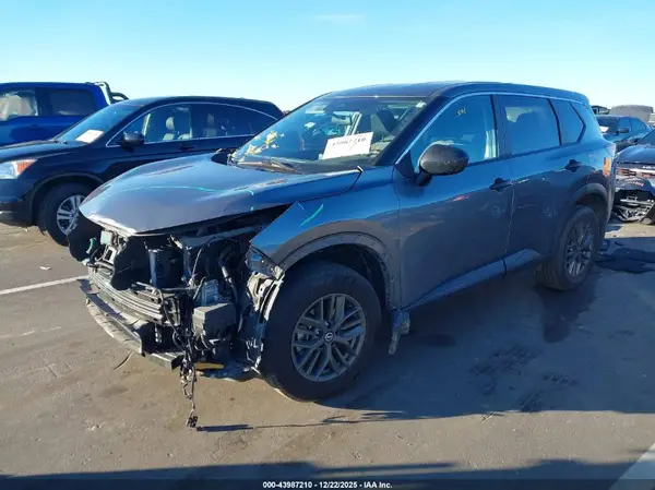 5N1AT3AA5MC826122 2021 NISSAN ROGUE - Image 2
