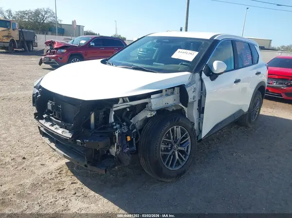 5N1AT3AA6PC691205 2023 NISSAN ROGUE - Image 2