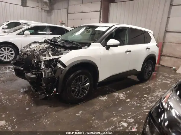 5N1AT3AA8MC715399 2021 NISSAN ROGUE - Image 2