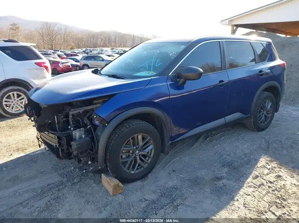 5N1AT3AA8MC835557 2021 NISSAN ROGUE - Image 2