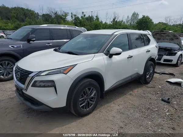 5N1AT3AA8PC678133 2023 NISSAN ROGUE - Image 2