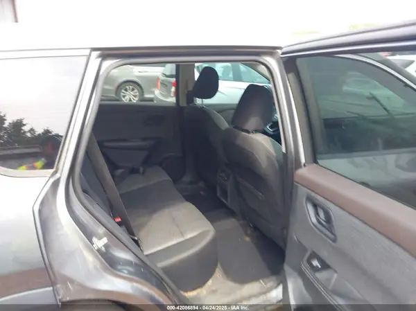 5N1AT3AA9MC676581 2021 NISSAN ROGUE - Image 8