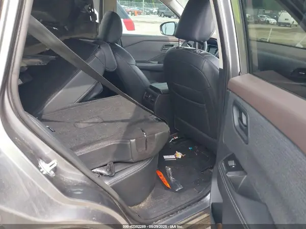 5N1AT3AAXMC700452 2021 NISSAN ROGUE - Image 8