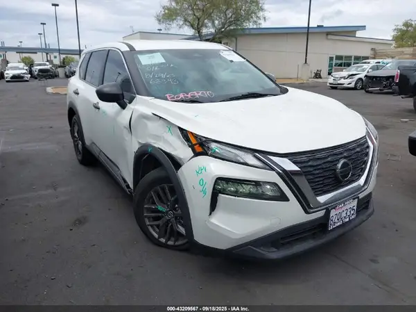 5N1AT3AAXMC846060 2021 NISSAN ROGUE - Image 1