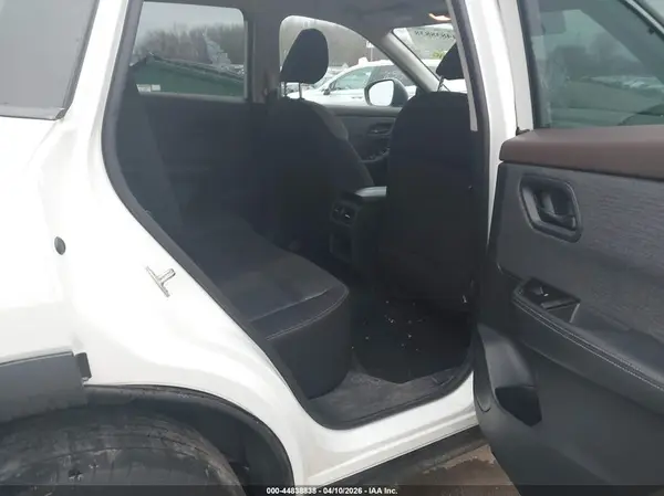 5N1AT3AB0MC684464 2021 NISSAN ROGUE - Image 8