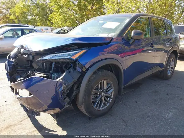 5N1AT3AB0MC709556 2021 NISSAN ROGUE - Image 2