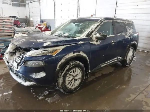5N1AT3AB0MC840907 2021 NISSAN ROGUE - Image 2