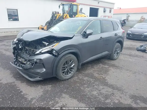 5N1AT3AB0NC670615 2022 NISSAN ROGUE - Image 2