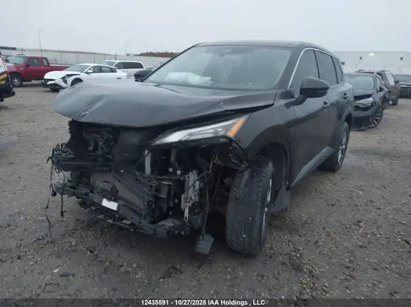 5N1AT3AB0PC885835 2023 NISSAN ROGUE - Image 2