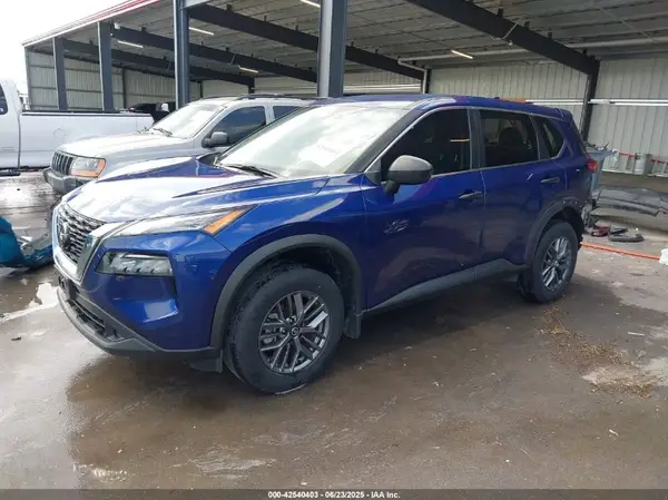 5N1AT3AB1MC807219 2021 NISSAN ROGUE - Image 2