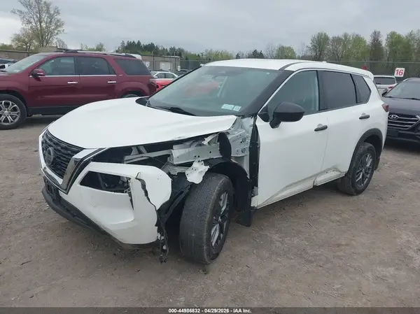 5N1AT3AB1MC847395 2021 NISSAN ROGUE - Image 2