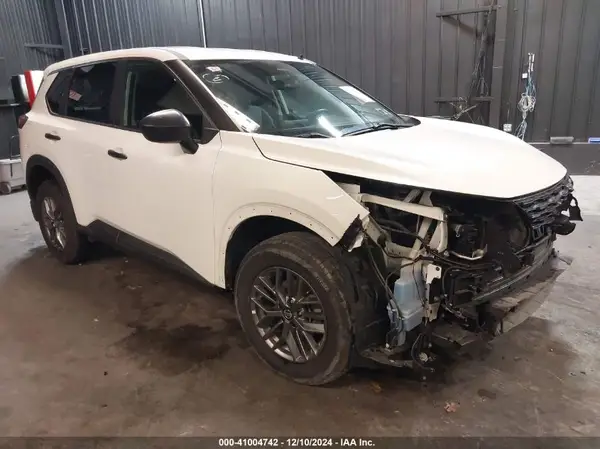 5N1AT3AB3MC756807 2021 NISSAN ROGUE - Image 1
