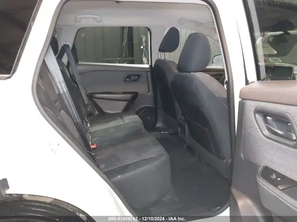 5N1AT3AB3MC756807 2021 NISSAN ROGUE - Image 8