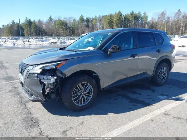 5N1AT3AB4MC835645 2021 NISSAN ROGUE - Image 2