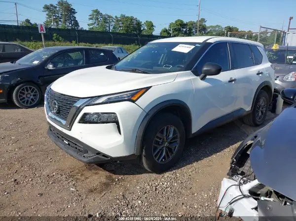 5N1AT3AB5MC697033 2021 NISSAN ROGUE - Image 2