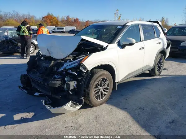 5N1AT3AB5MC700075 2021 NISSAN ROGUE - Image 2