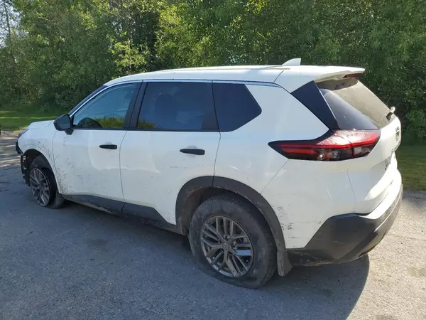 5N1AT3AB5MC746957 2021 NISSAN ROGUE - Image 2