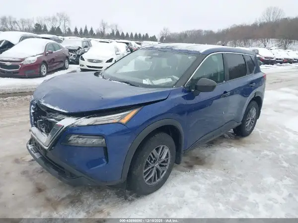 5N1AT3AB5MC841275 2021 NISSAN ROGUE - Image 2
