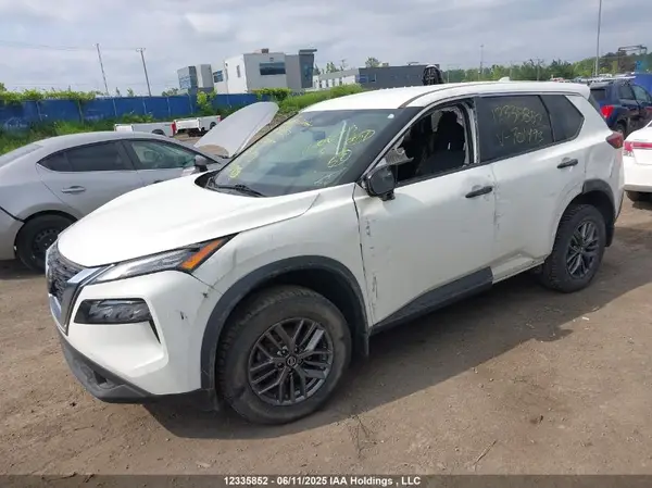 5N1AT3AB6MC701493 2021 NISSAN ROGUE - Image 2
