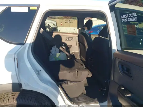 5N1AT3AB6MC836702 2021 NISSAN ROGUE - Image 8