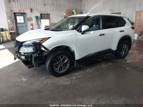 5N1AT3AB6NC679240 2022 NISSAN ROGUE - Image 2