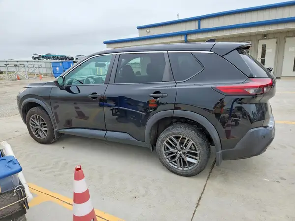 5N1AT3AB7MC756518 2021 NISSAN ROGUE - Image 2