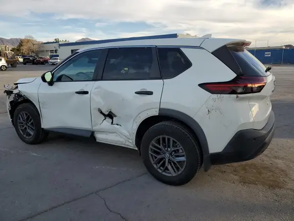 5N1AT3AB8MC695146 2021 NISSAN ROGUE - Image 2