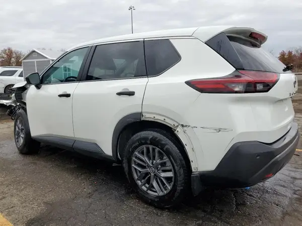5N1AT3AB8MC706159 2021 NISSAN ROGUE - Image 2