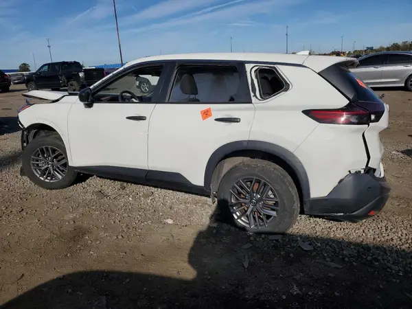 5N1AT3AB8MC734978 2021 NISSAN ROGUE - Image 2