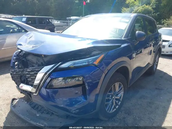 5N1AT3AB8MC758794 2021 NISSAN ROGUE - Image 2