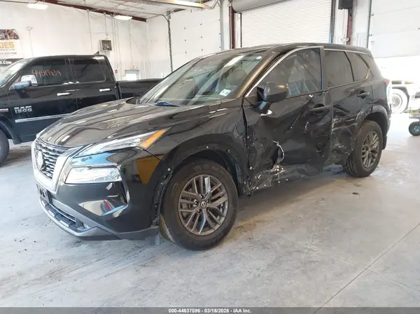 5N1AT3AB8MC810604 2021 NISSAN ROGUE - Image 2