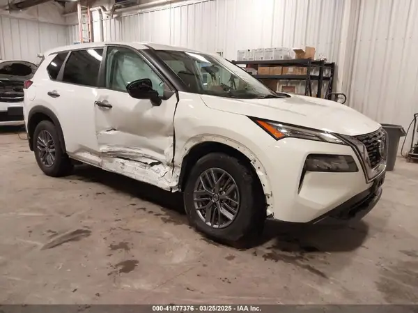 5N1AT3AB8MC811980 2021 NISSAN ROGUE - Image 1