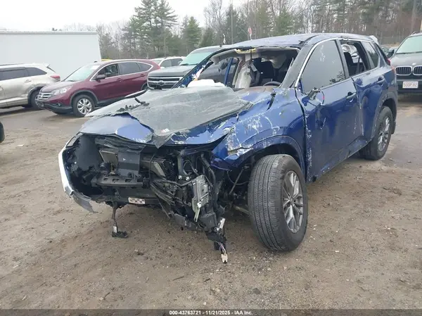 5N1AT3AB9MC756052 2021 NISSAN ROGUE - Image 2