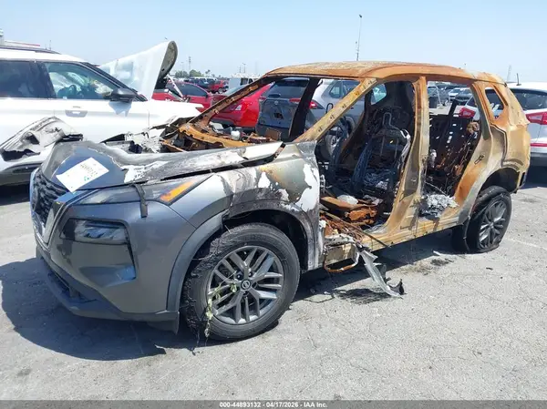 5N1AT3ABXMC760112 2021 NISSAN ROGUE - Image 2
